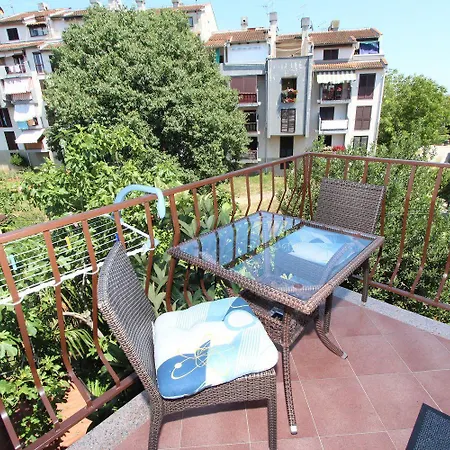 Apartment Beeindruckendes Nur 10 Gehminuten Zum Von Mit Grill